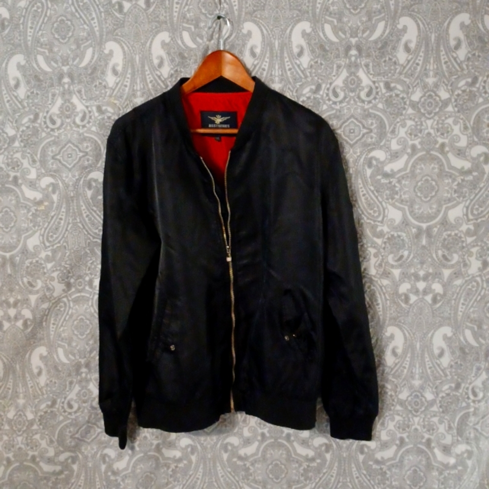 Bomber jacket